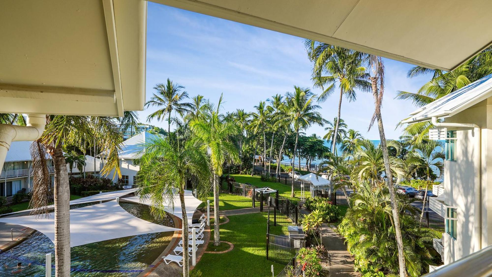 Coral Sands Beachfront Resort Trinity Beach Kültér fotó