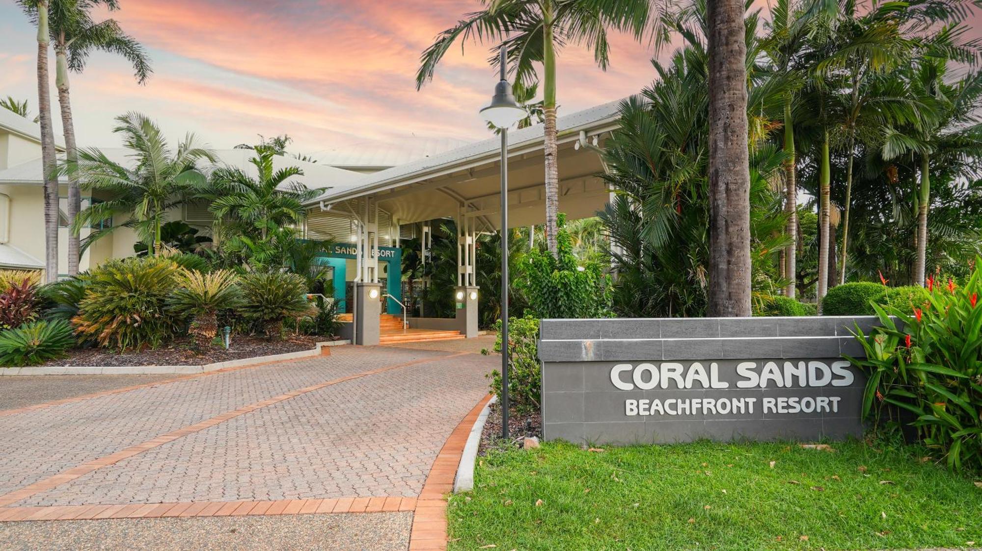 Coral Sands Beachfront Resort Trinity Beach Kültér fotó